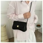 Women Fashionable Messenger Bag Black Color - Image 2