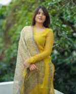 Premium Indian Designer Readymade Three Piece Outfit | ইন্ডিয়ান ডিজাইনার প্রিমিয়াম থ্রি পিস আউটফিট । MNK SHOP - Image 3