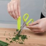 Multi-Blade Kitchen Herb Scissors | 5 Stainless Steel Blades with Cleaning Comb | Vegetable & Herb Chopper | MNK SHOP - Image 6